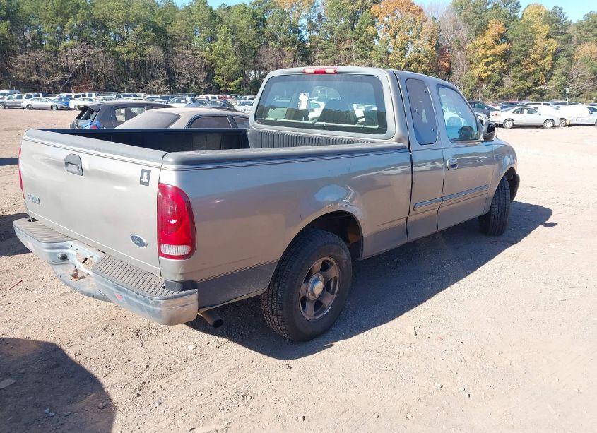 Photo 4 of 2001 Ford F-150 XL/XLT (VIN 2FTZX17221CA15125)