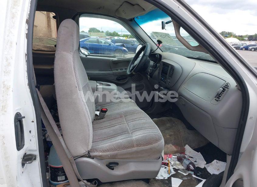 Photo 5 of 1998 Ford F-150 STANDARD/XL/XLT (VIN 2FTZX1724WCA05476)