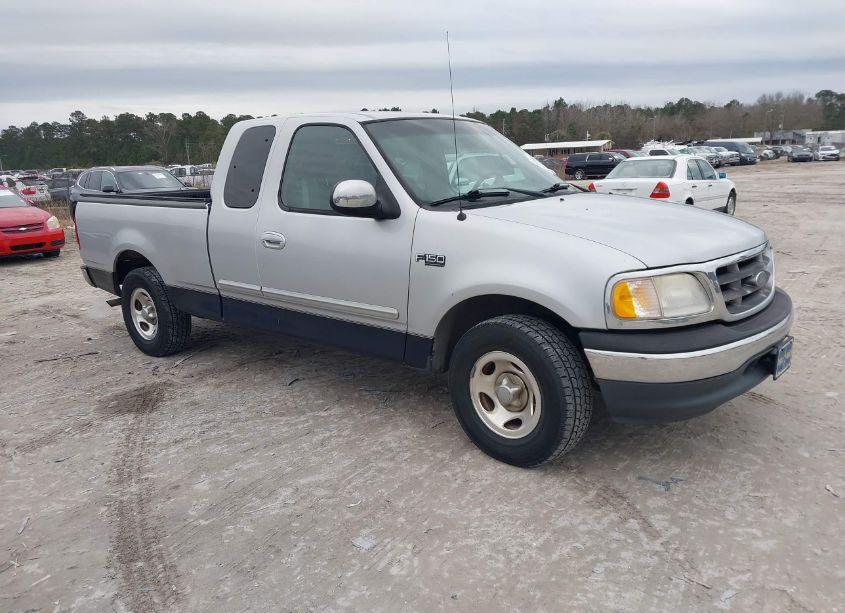 2001 Ford F-150 XL/XLT (VIN 2FTZX17281CA43303) main photo