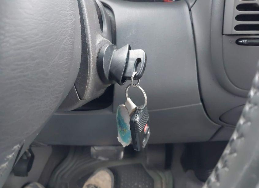 Photo 11 of 2001 Ford F-150 XL/XLT (VIN 2FTZX17281CA43303)