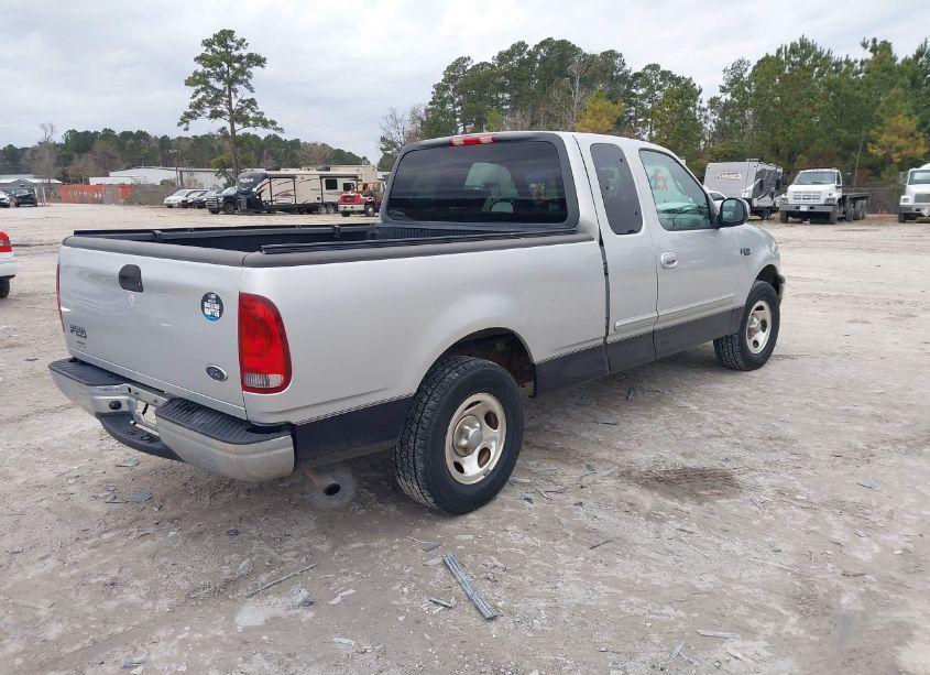 Photo 4 of 2001 Ford F-150 XL/XLT (VIN 2FTZX17281CA43303)