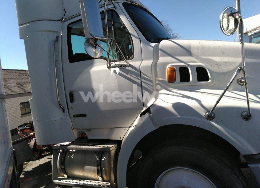 Photo 16 of 2003 Sterling Truck A 9500 (VIN 2FWBA2AS63AL73375)