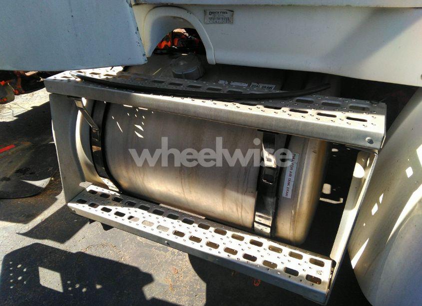 Photo 22 of 2003 Sterling Truck A 9500 (VIN 2FWBA2AS63AL73375)