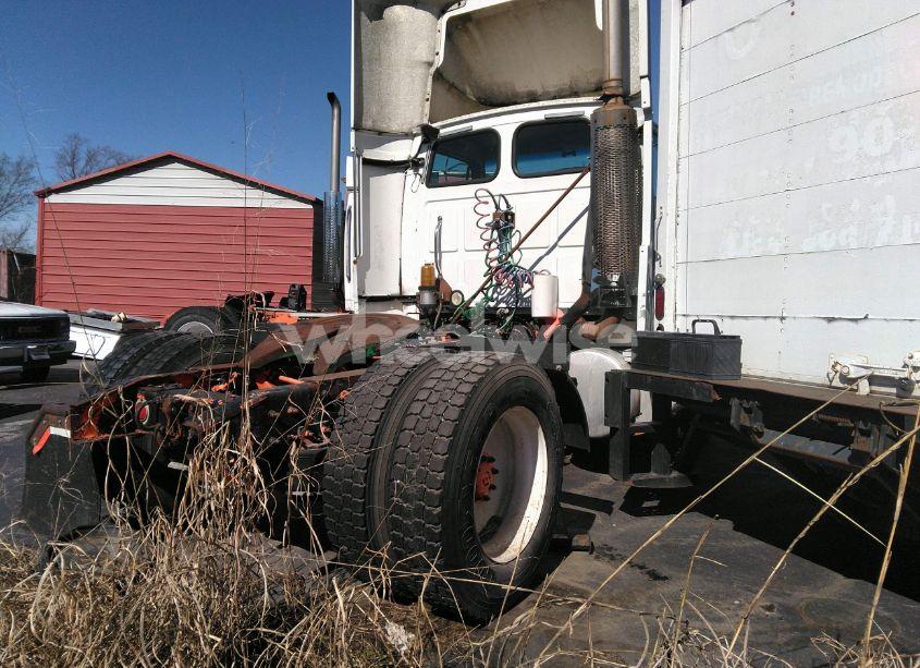 Photo 4 of 2003 Sterling Truck A 9500 (VIN 2FWBA2AS63AL73375)