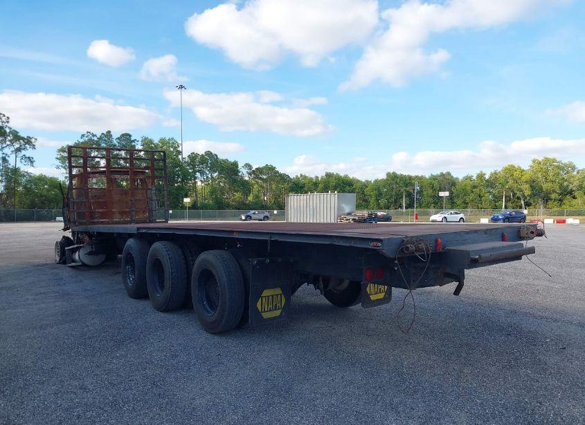 Photo 3 of 2006 Sterling Truck A9500 9500 (VIN 2FWBA3CV06AV44929)