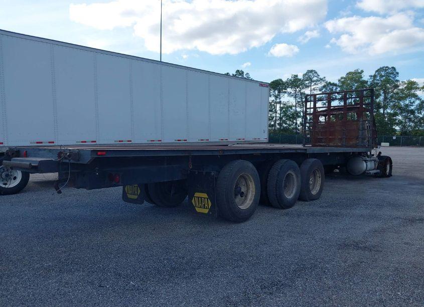 Photo 4 of 2006 Sterling Truck A9500 9500 (VIN 2FWBA3CV06AV44929)