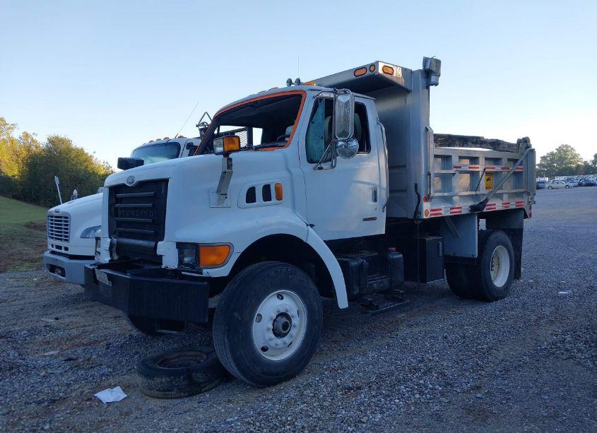 Photo 2 of 2002 Sterling Truck L7500 (VIN 2FZAATAK22AJ93233)