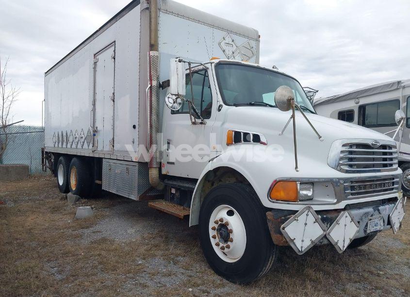 2003 Sterling Truck M 8500 (VIN 2FZHANAK33AK69960) main photo