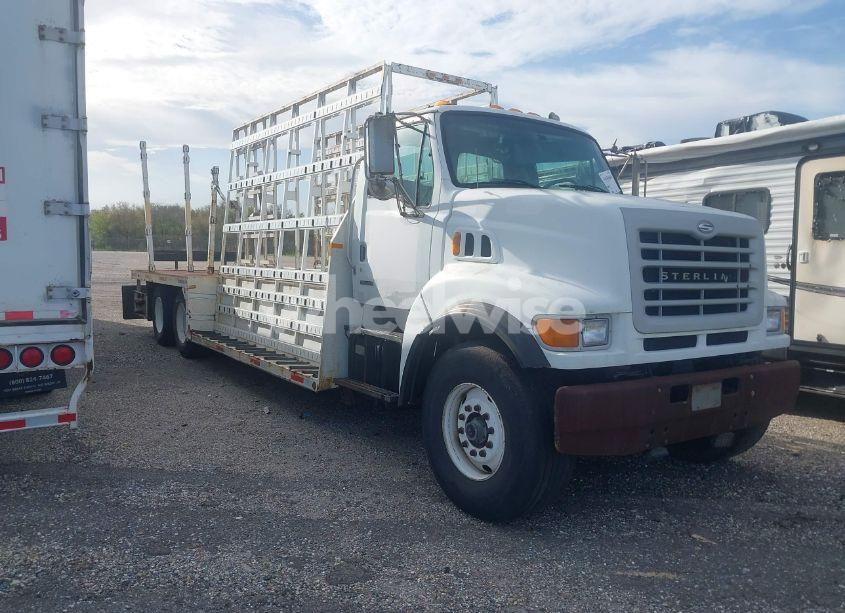 2003 Sterling Truck LT 9500 (VIN 2FZHAZAS03AK38043) main photo