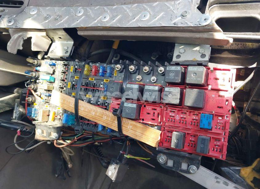 Photo 16 of 2003 Sterling Truck LT 9500 (VIN 2FZHAZAS03AK38043)