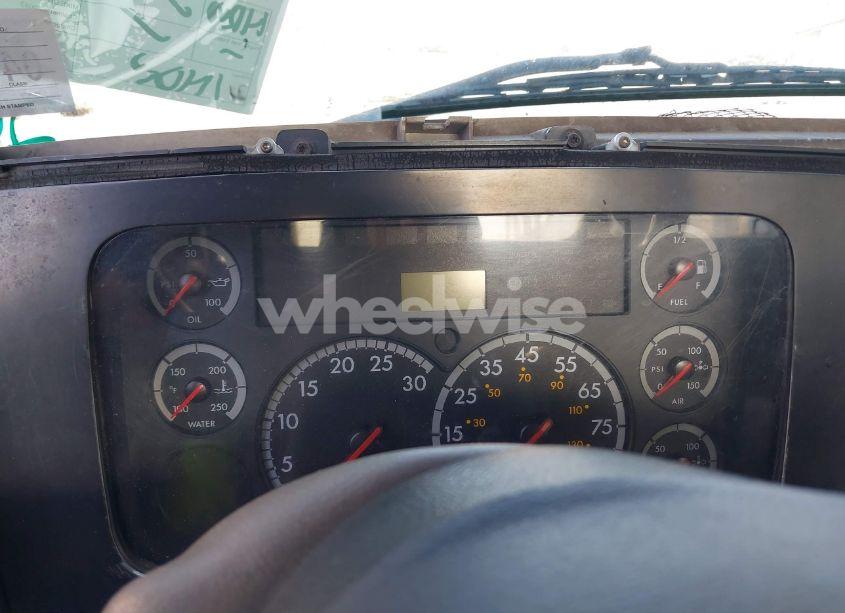 Photo 5 of 2003 Sterling Truck LT 9500 (VIN 2FZHAZAS03AK38043)