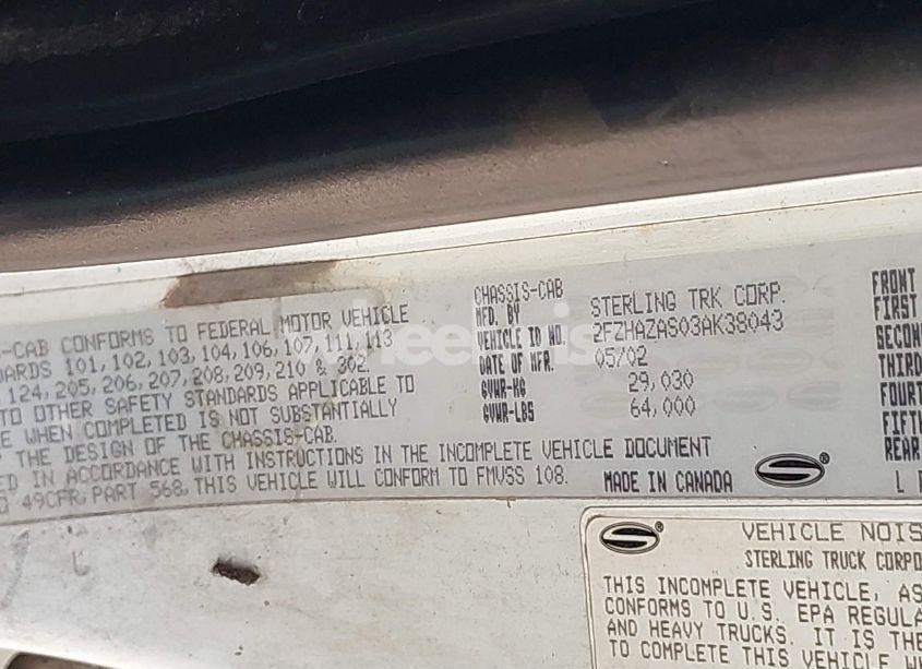 Photo 8 of 2003 Sterling Truck LT 9500 (VIN 2FZHAZAS03AK38043)