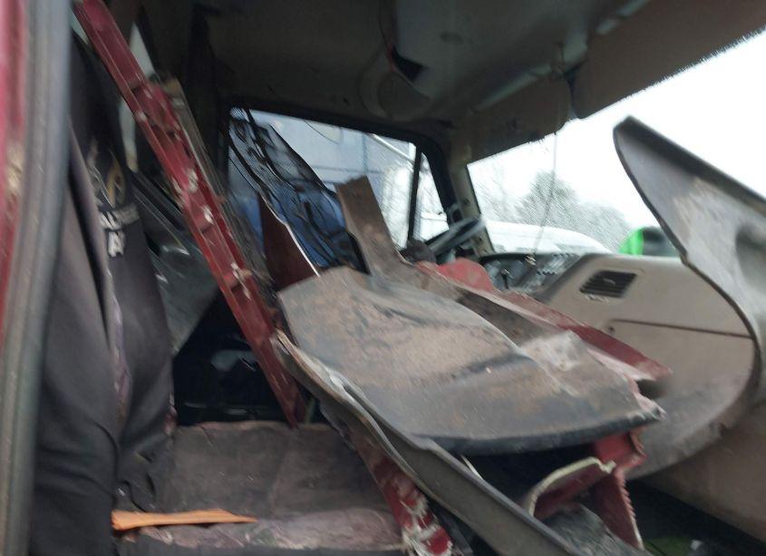 Photo 6 of 2007 Sterling Truck L9500 9500 (VIN 2FZHAZCV27AY14910)