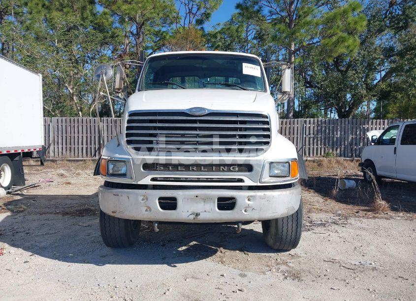Photo 12 of 2006 Sterling Truck L 9500 (VIN 2FZHAZCVX6AU19016)