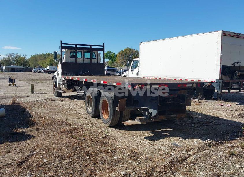 Photo 3 of 2006 Sterling Truck L 9500 (VIN 2FZHAZCVX6AU19016)