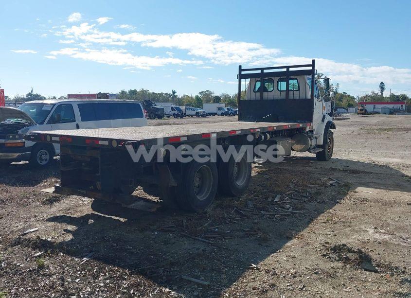 Photo 4 of 2006 Sterling Truck L 9500 (VIN 2FZHAZCVX6AU19016)