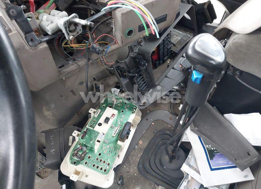 Photo 19 of 2001 Sterling Truck LT 8500 (VIN 2FZXBJCBX1AH63411)