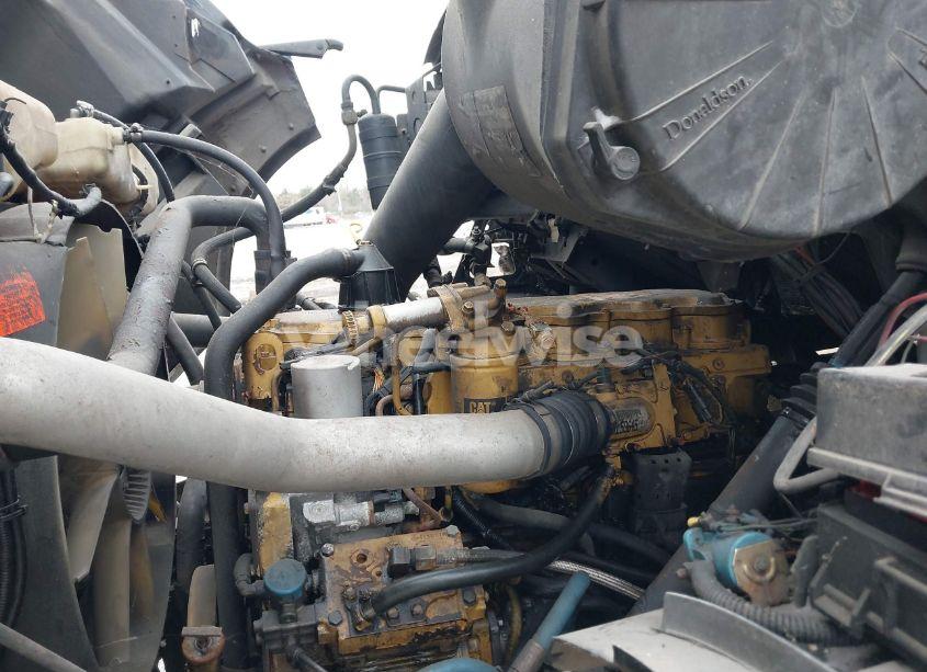 Photo 9 of 2001 Sterling Truck LT 8500 (VIN 2FZXBJCBX1AH63411)