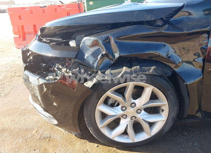 Photo 6 of 2017 Chevrolet Impala 1LT (VIN 2G1105S30H9103339)