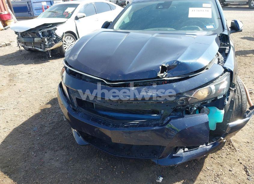 Photo 6 of 2017 Chevrolet Impala 1LT (VIN 2G1105S30H9127060)