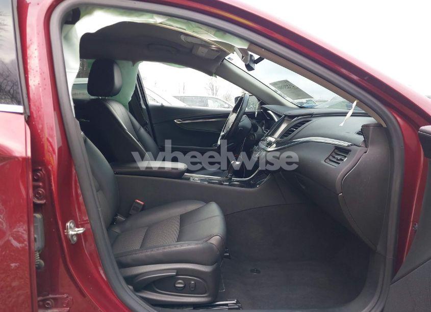 Photo 5 of 2017 Chevrolet Impala 1LT (VIN 2G1105S30H9147499)