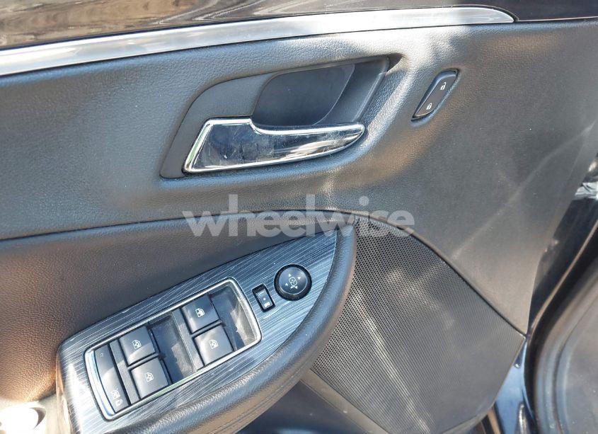 Photo 19 of 2017 Chevrolet Impala 1LT (VIN 2G1105S30H9164769)