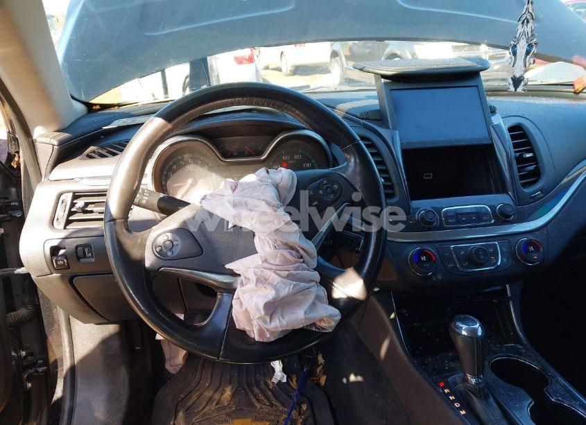 Photo 21 of 2017 Chevrolet Impala 1LT (VIN 2G1105S30H9164769)