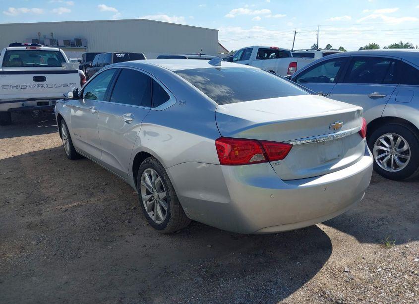 Photo 3 of 2017 Chevrolet Impala 1LT (VIN 2G1105S30H9192443)