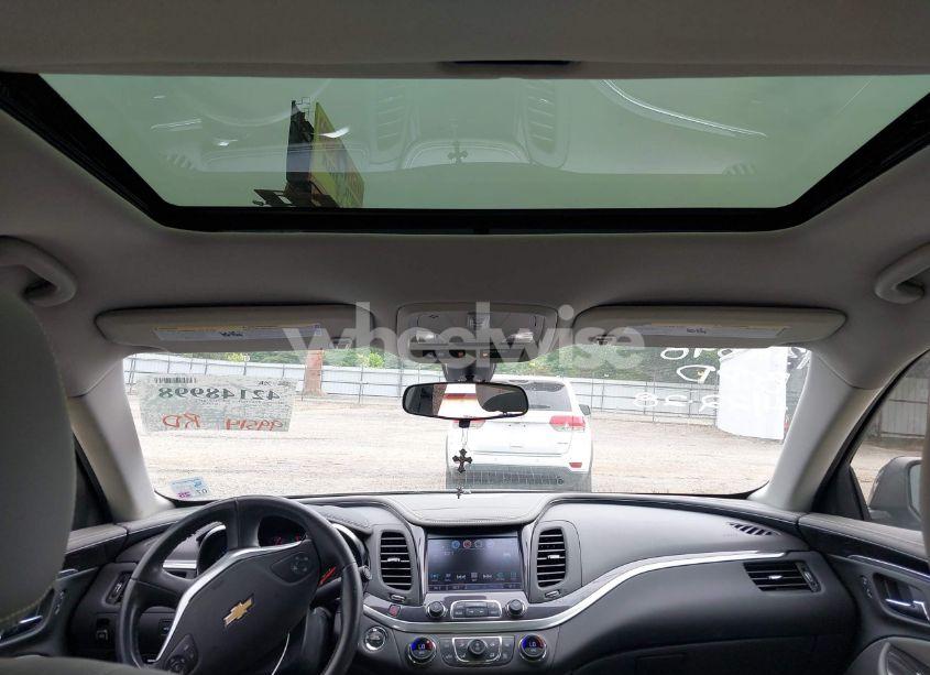 Photo 22 of 2018 Chevrolet Impala 1LT (VIN 2G1105S30J9132698)