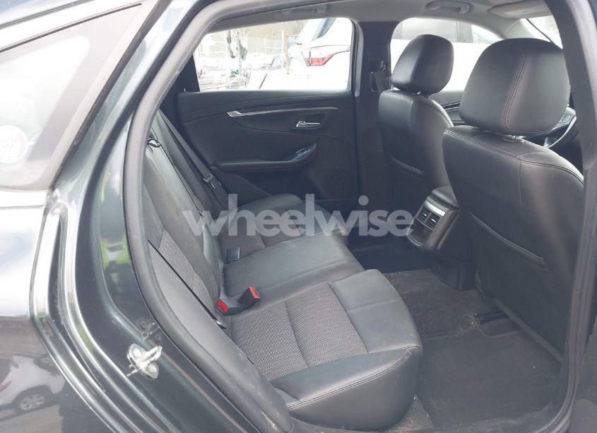 Photo 8 of 2018 Chevrolet Impala 1LT (VIN 2G1105S30J9133379)