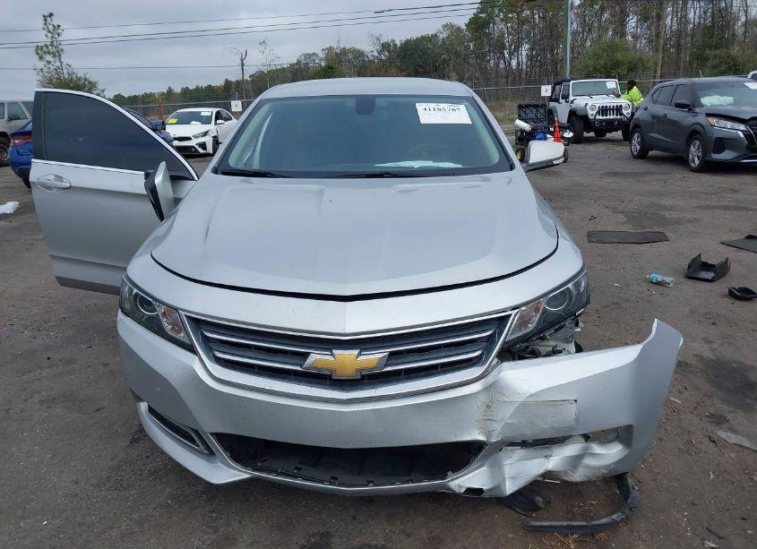Photo 12 of 2018 Chevrolet Impala 1LT (VIN 2G1105S30J9166382)