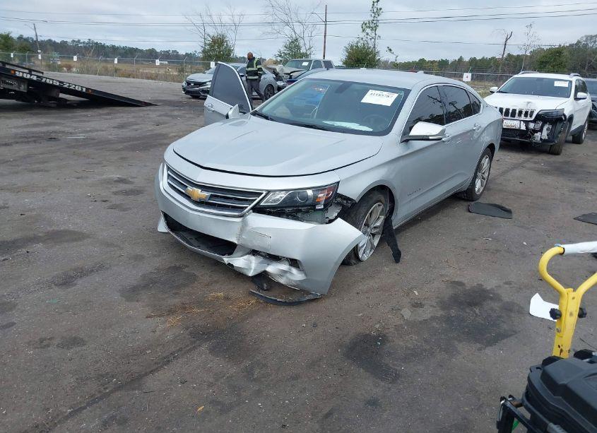 Photo 2 of 2018 Chevrolet Impala 1LT (VIN 2G1105S30J9166382)