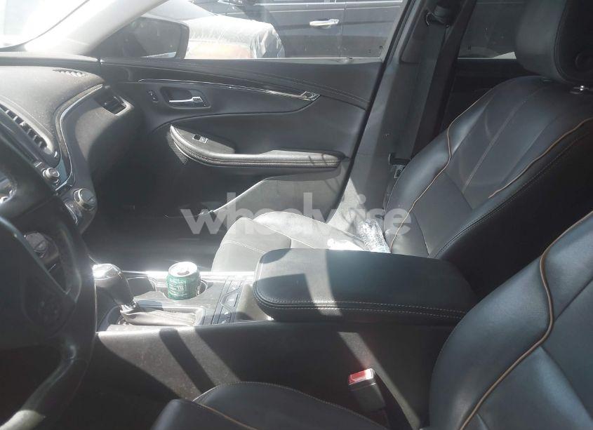 Photo 5 of 2019 Chevrolet Impala PREMIER (VIN 2G1105S30K9135277)