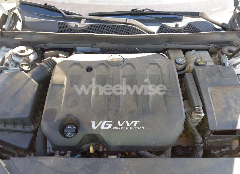 Photo 10 of 2017 Chevrolet Impala 1LT (VIN 2G1105S31H9192189)