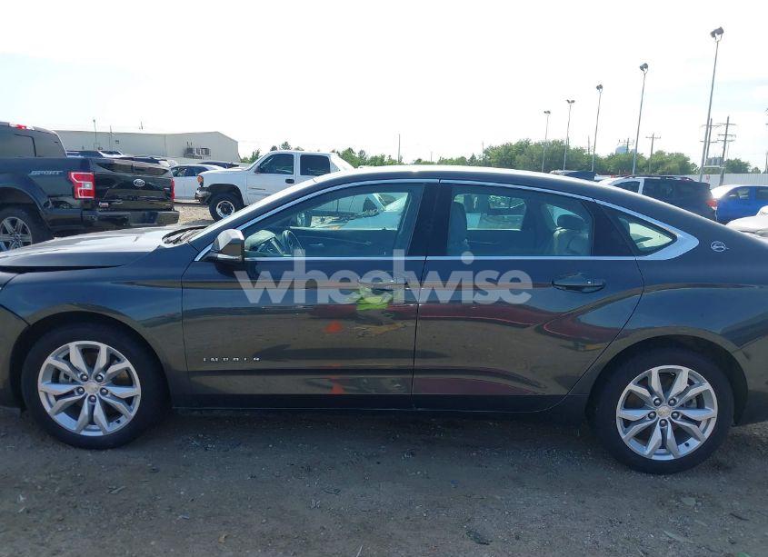 Photo 14 of 2018 Chevrolet Impala 1LT (VIN 2G1105S31J9124223)