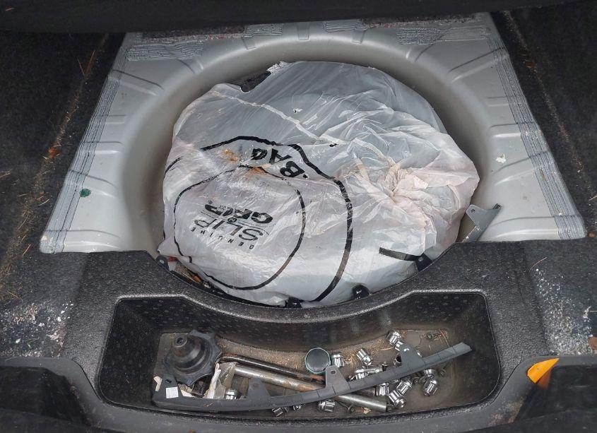 Photo 12 of 2018 Chevrolet Impala 1LT (VIN 2G1105S31J9154614)