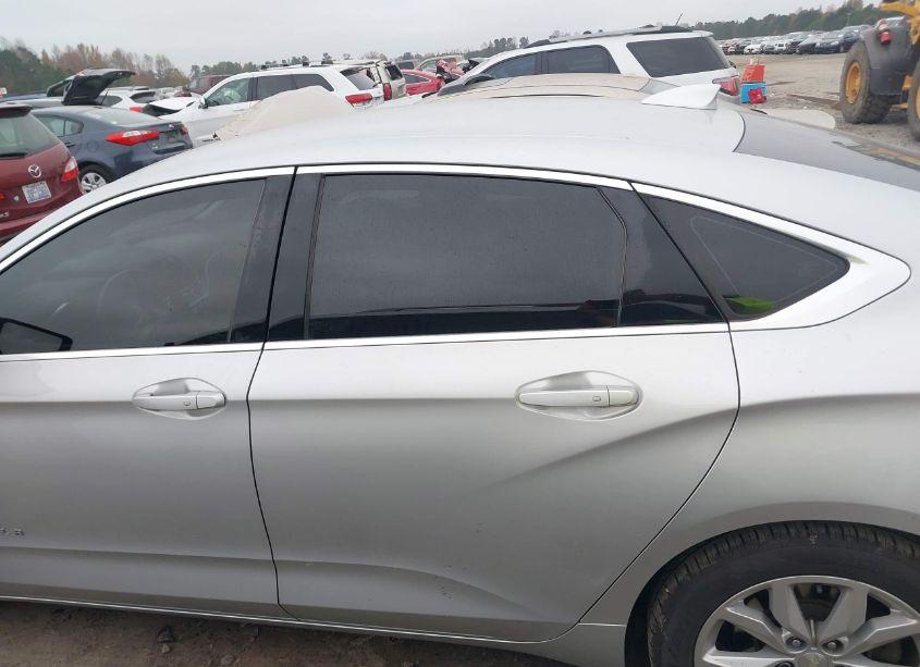 Photo 15 of 2018 Chevrolet Impala 1LT (VIN 2G1105S31J9154614)