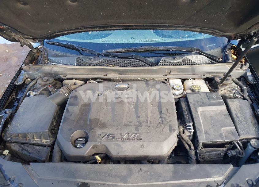 Photo 10 of 2018 Chevrolet Impala 1LT (VIN 2G1105S31J9164771)