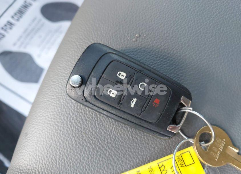 Photo 11 of 2018 Chevrolet Impala 1LT (VIN 2G1105S31J9164771)