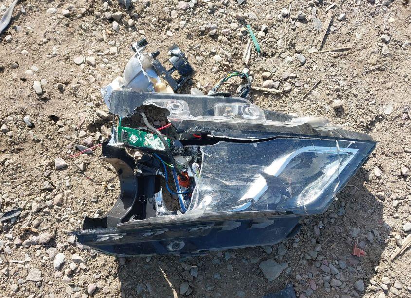 Photo 12 of 2019 Chevrolet Impala PREMIER (VIN 2G1105S31K9113059)