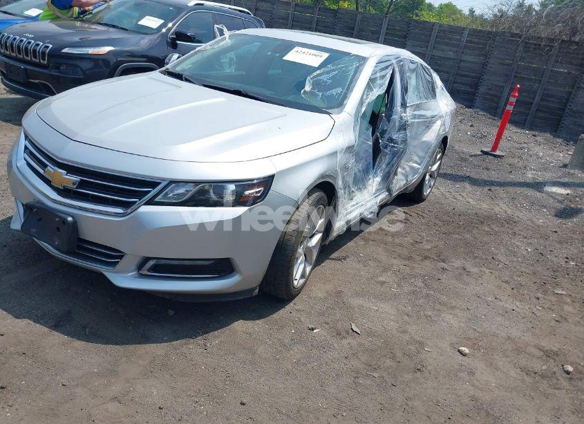 Photo 2 of 2019 Chevrolet Impala PREMIER (VIN 2G1105S31K9132081)