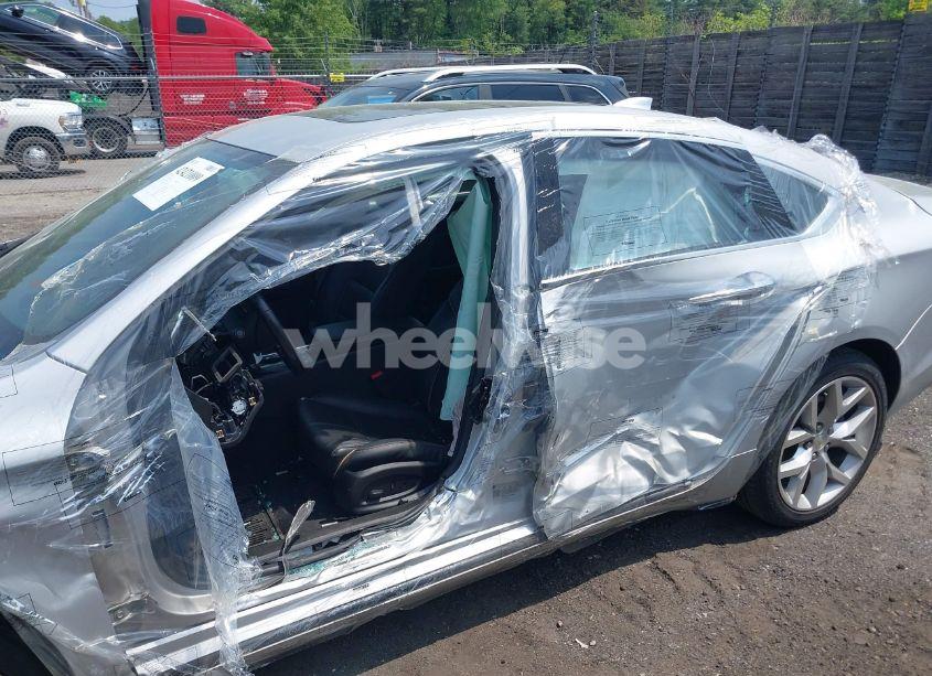 Photo 6 of 2019 Chevrolet Impala PREMIER (VIN 2G1105S31K9132081)