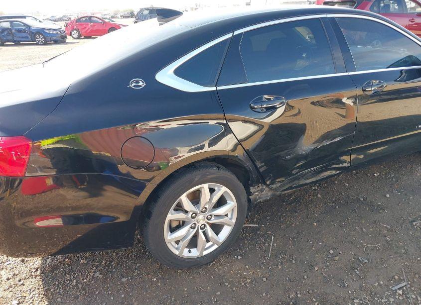 Photo 6 of 2017 Chevrolet Impala 1LT (VIN 2G1105S32H9159234)