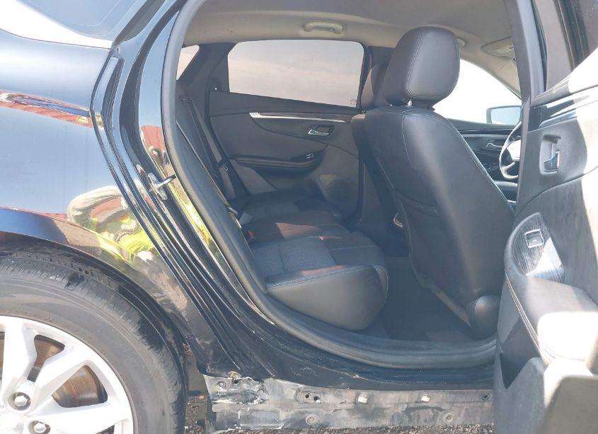 Photo 8 of 2017 Chevrolet Impala 1LT (VIN 2G1105S32H9159234)