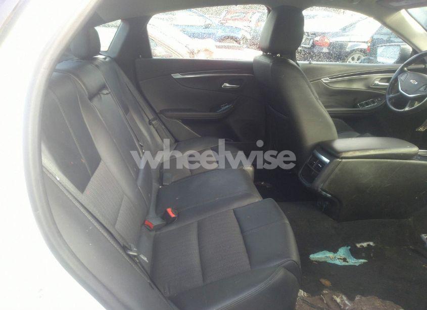 Photo 8 of 2017 Chevrolet Impala 1LT (VIN 2G1105S32H9173294)