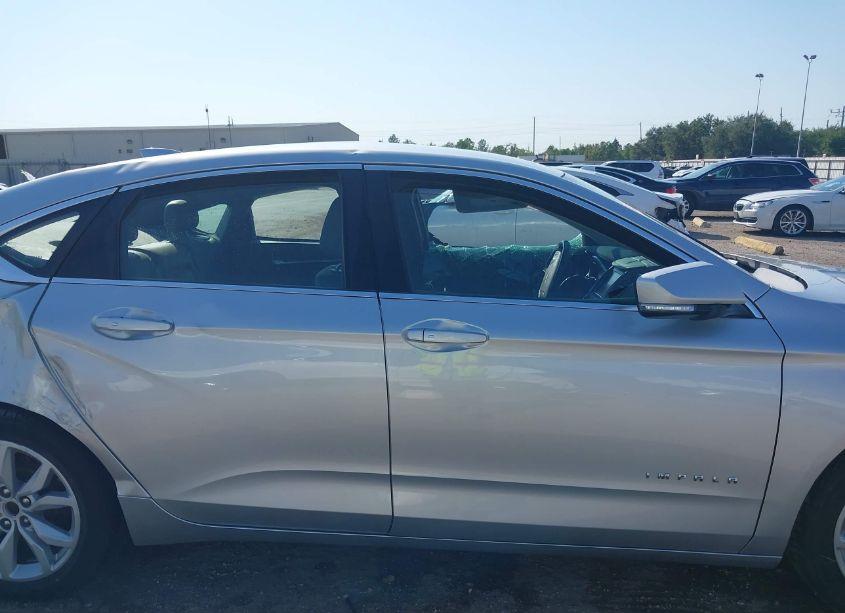 Photo 14 of 2018 Chevrolet Impala 1LT (VIN 2G1105S32J9106474)