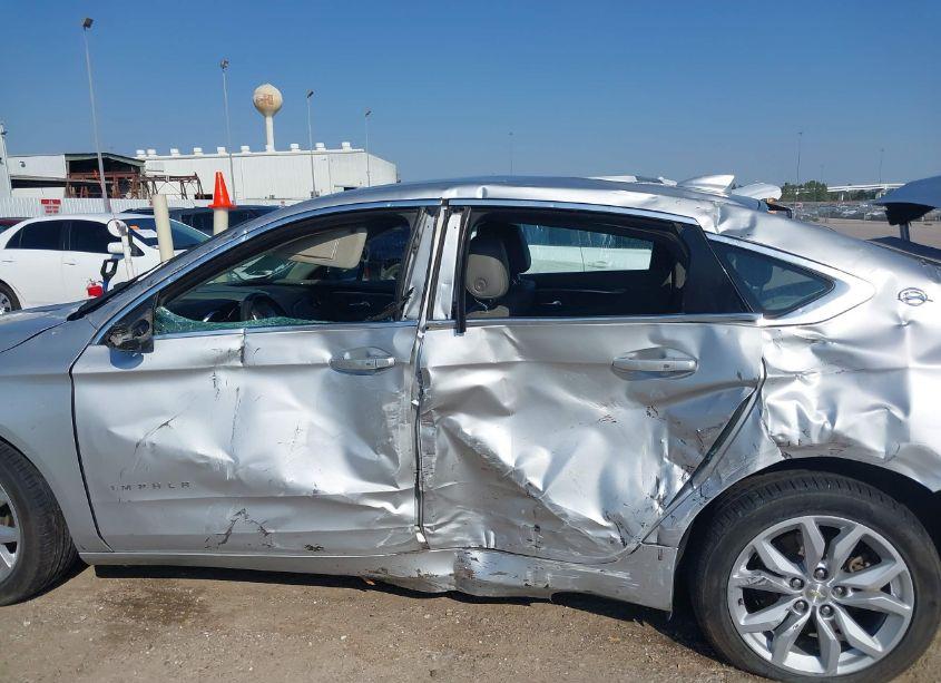 Photo 15 of 2018 Chevrolet Impala 1LT (VIN 2G1105S32J9106474)