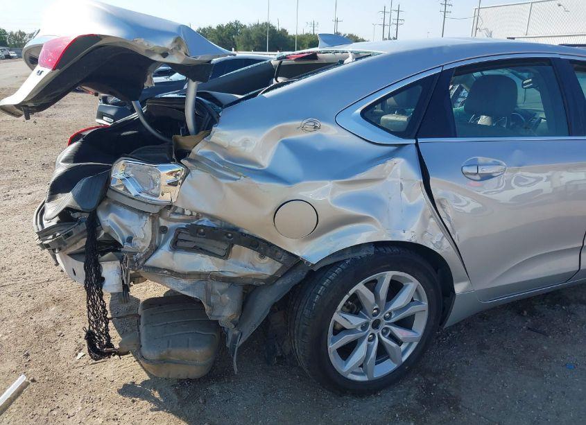 Photo 19 of 2018 Chevrolet Impala 1LT (VIN 2G1105S32J9106474)