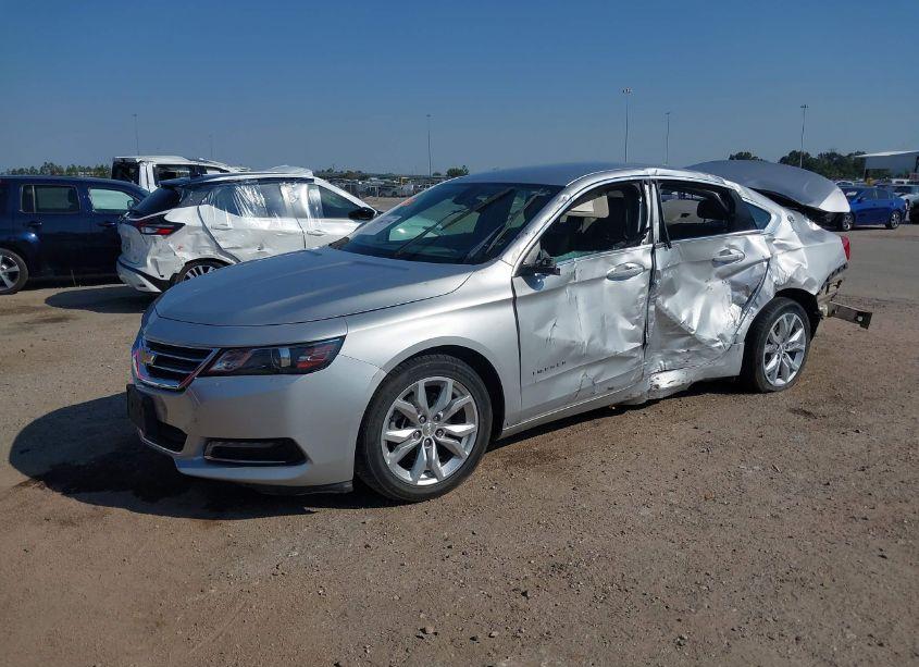 Photo 2 of 2018 Chevrolet Impala 1LT (VIN 2G1105S32J9106474)