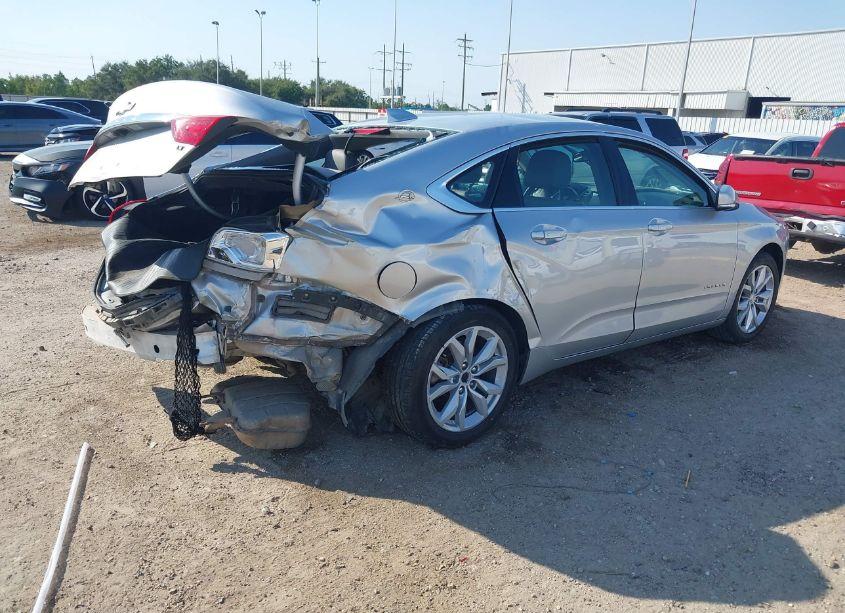 Photo 4 of 2018 Chevrolet Impala 1LT (VIN 2G1105S32J9106474)
